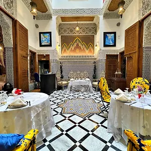 3* Риад Dar Guennoun